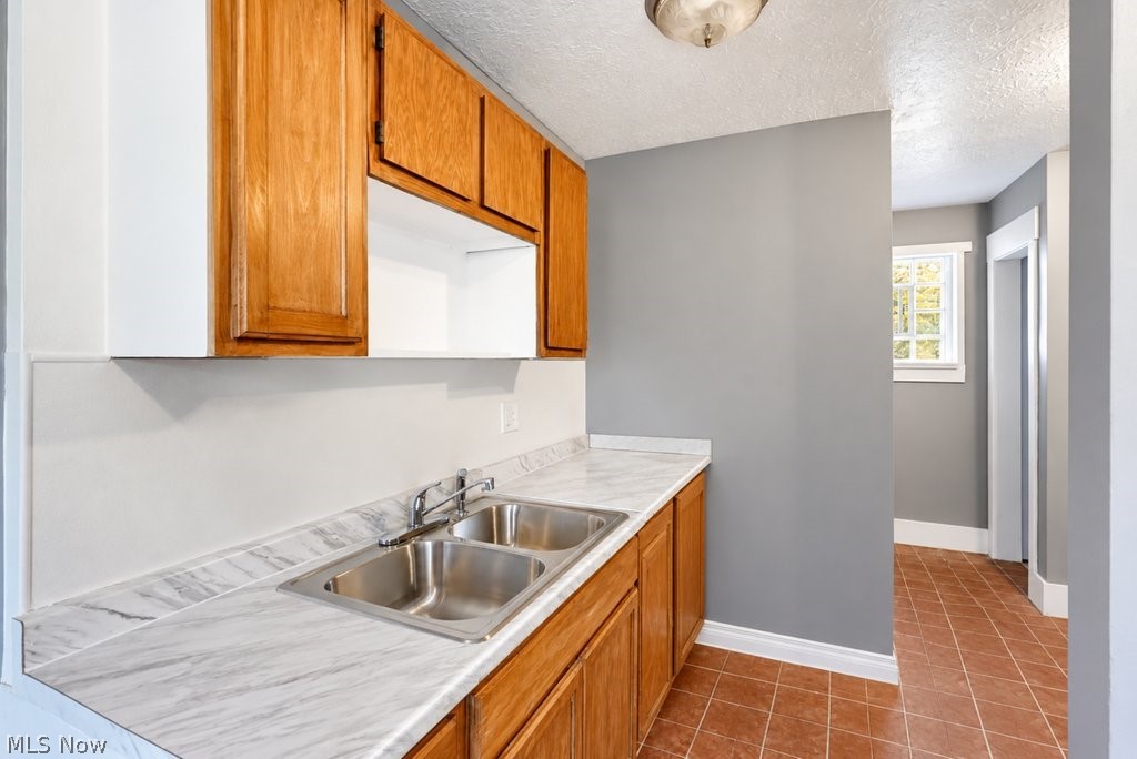290-292 E South Street Akron OH 44311