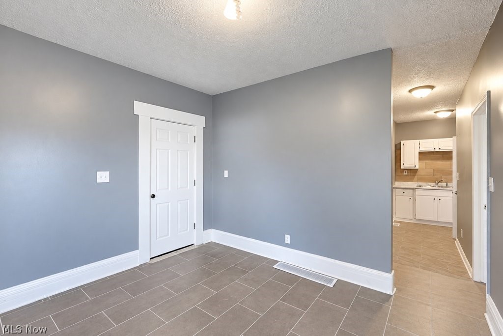 290-292 E South Street Akron OH 44311