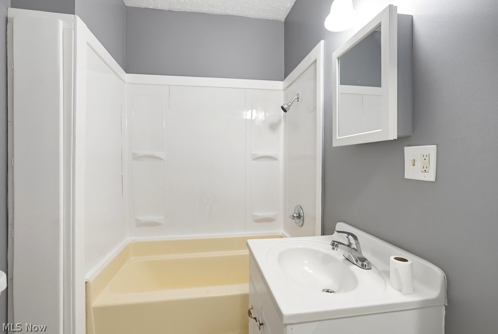 290-292 E South Street Akron OH 44311