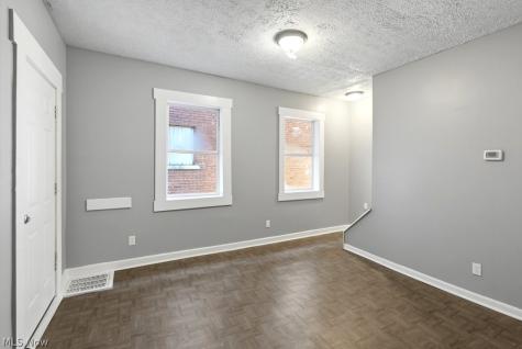 290-292 E South Street Akron OH 44311