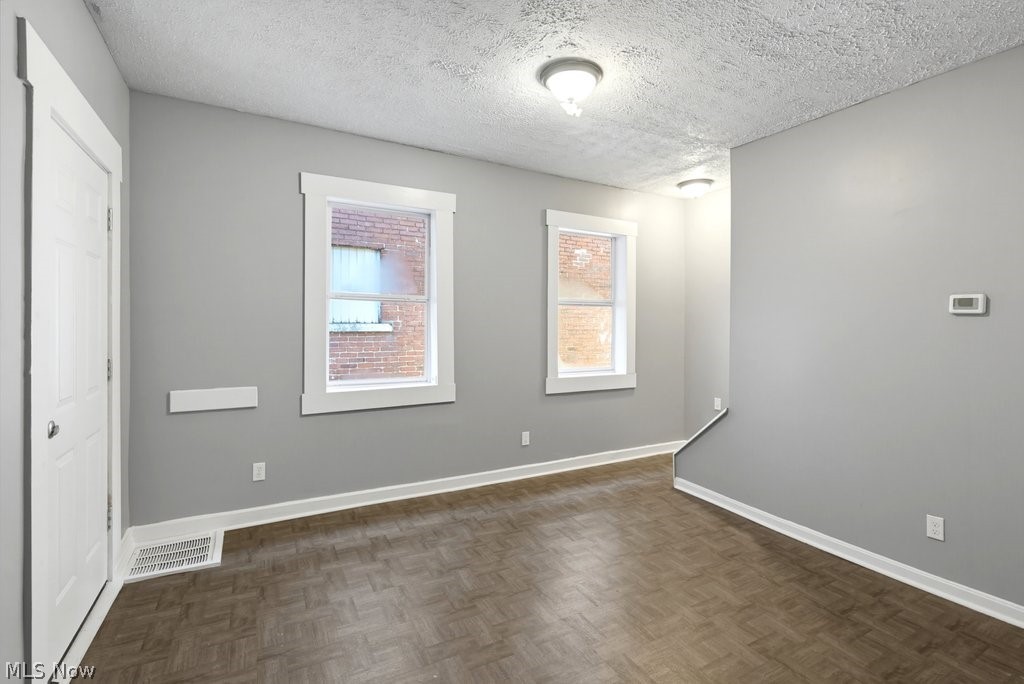 290-292 E South Street Akron OH 44311