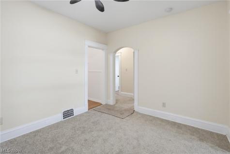 658 E 92nd Street Cleveland OH 44108