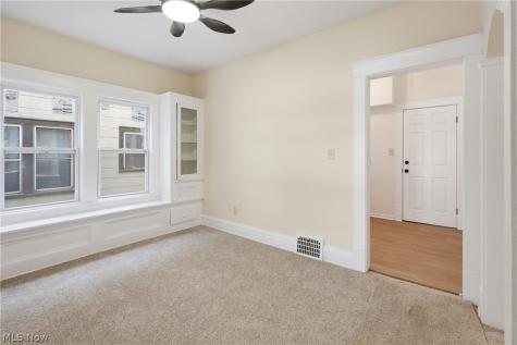 658 E 92nd Street Cleveland OH 44108