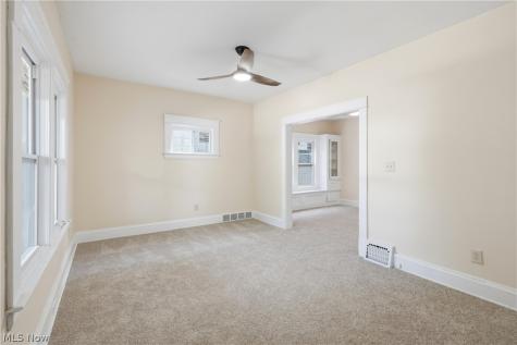 658 E 92nd Street Cleveland OH 44108