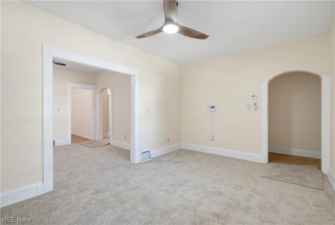 658 E 92nd Street Cleveland OH 44108