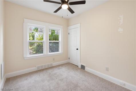 658 E 92nd Street Cleveland OH 44108