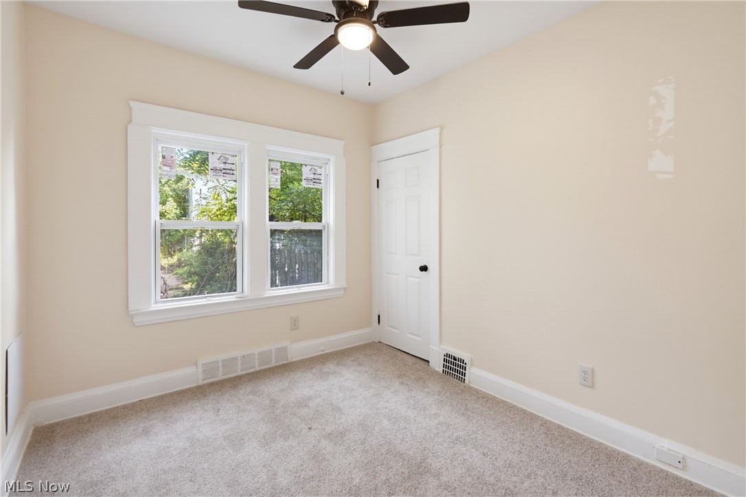 658 E 92nd Street Cleveland OH 44108