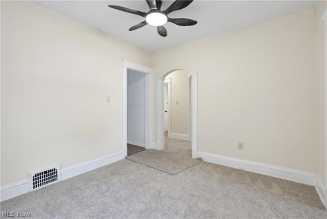658 E 92nd Street Cleveland OH 44108
