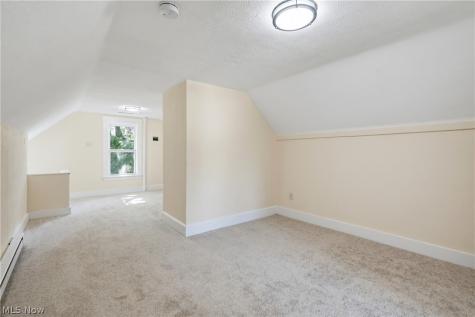658 E 92nd Street Cleveland OH 44108
