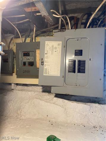 6622 Lansing Cleveland OH 44105