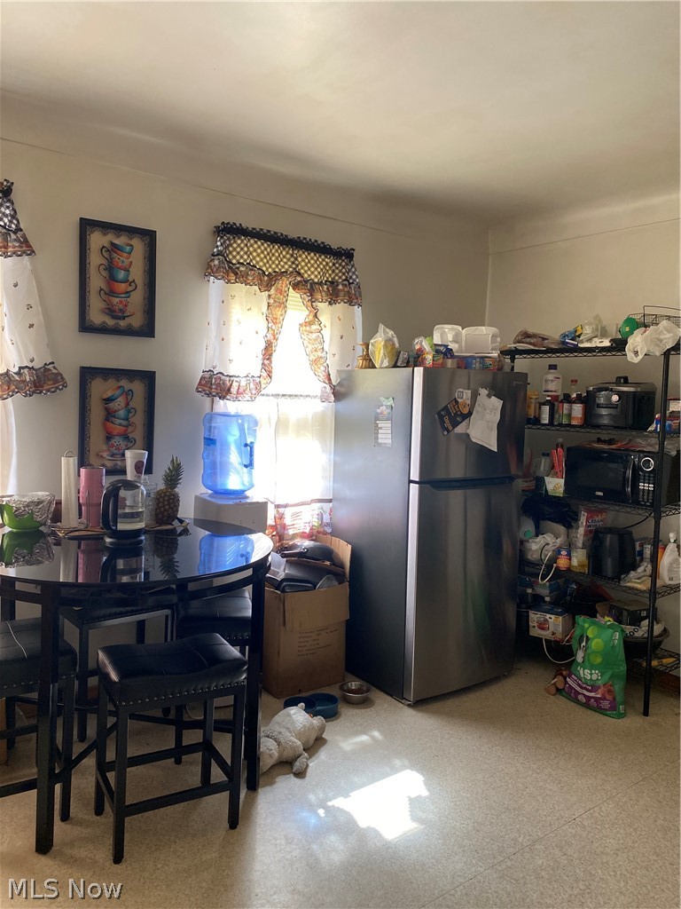 6622 Lansing Cleveland OH 44105