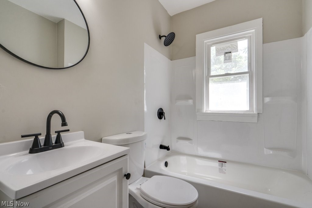 4131 E 146th Street Cleveland OH 44128