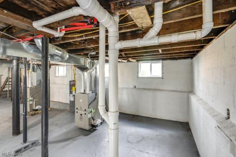 4131 E 146th Street Cleveland OH 44128