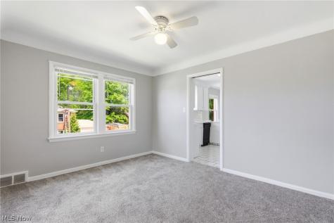 2341 Warrensville Center Road University Heights OH 44118