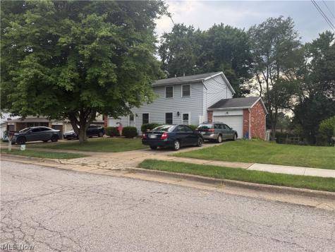 1453 Ellesmere Avenue NW North Canton OH 44720