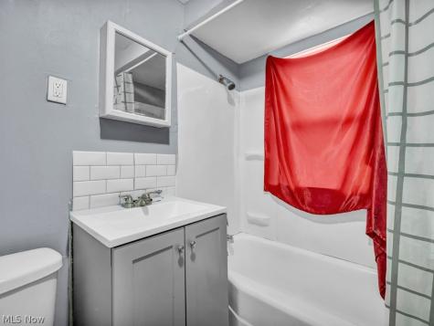 3515 W 100th Street Cleveland OH 44111