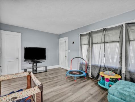 3515 W 100th Street Cleveland OH 44111