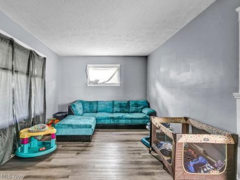 3515 W 100th Street Cleveland OH 44111