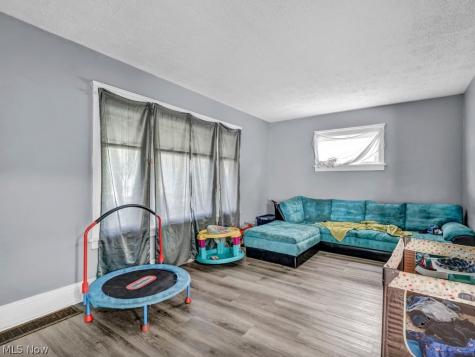 3515 W 100th Street Cleveland OH 44111