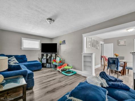 3515 W 100th Street Cleveland OH 44111
