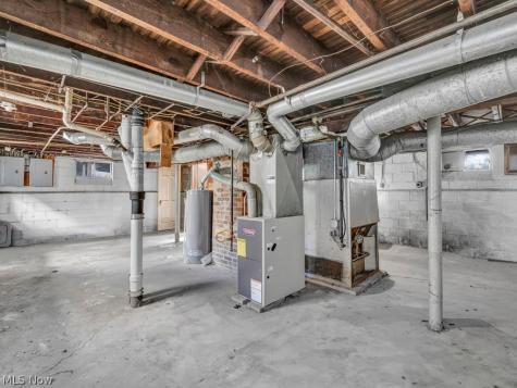 3515 W 100th Street Cleveland OH 44111