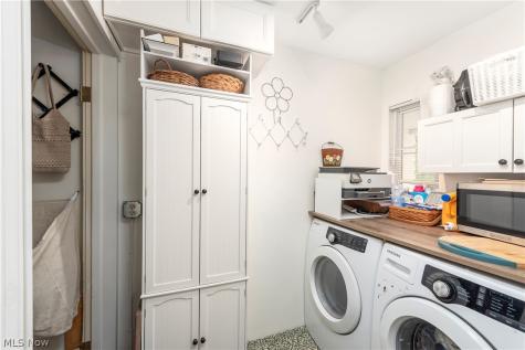 302-304 Ruth Street Bay Village OH 44140