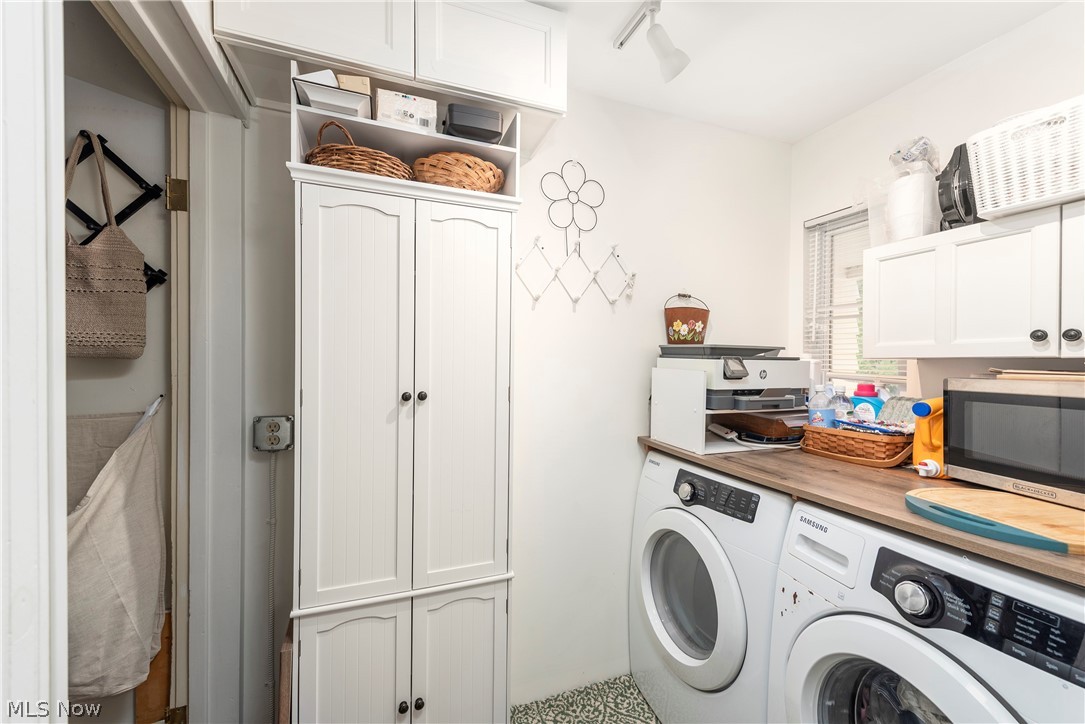 302-304 Ruth Street Bay Village OH 44140