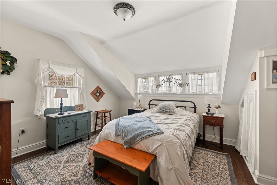 302-304 Ruth Street Bay Village OH 44140