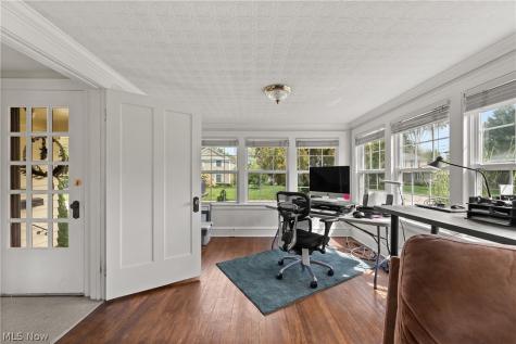 302-304 Ruth Street Bay Village OH 44140