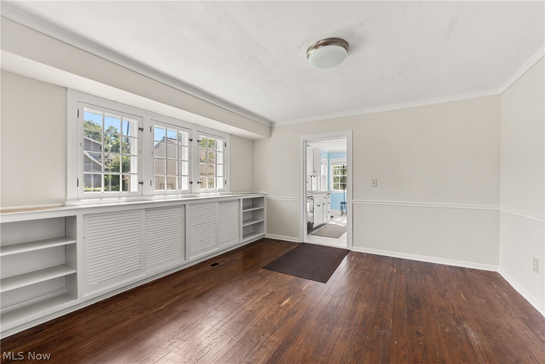 302-304 Ruth Street Bay Village OH 44140
