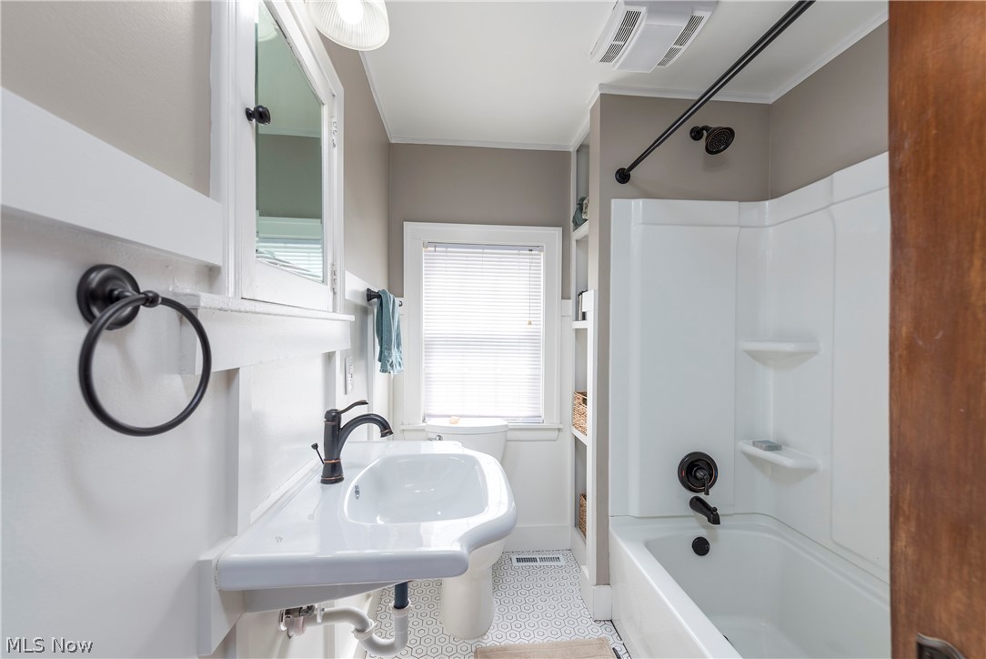 302-304 Ruth Street Bay Village OH 44140