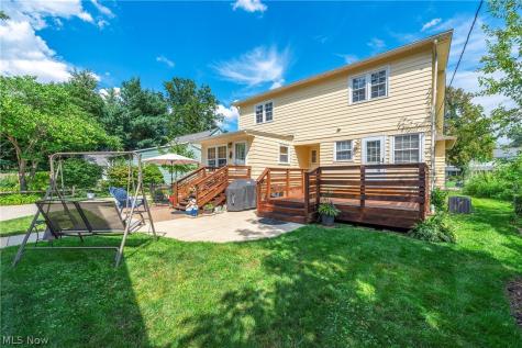 302-304 Ruth Street Bay Village OH 44140