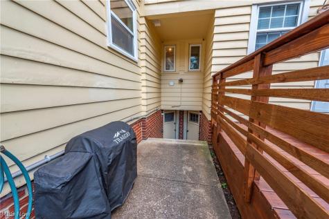 302-304 Ruth Street Bay Village OH 44140