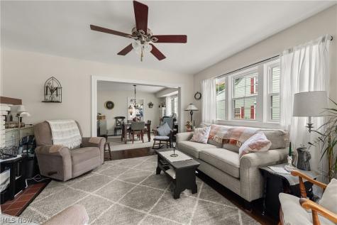 302-304 Ruth Street Bay Village OH 44140