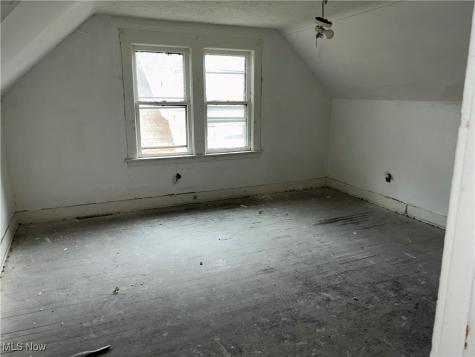 11502 Fairport Avenue Cleveland OH 44108