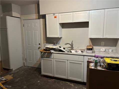 11502 Fairport Avenue Cleveland OH 44108