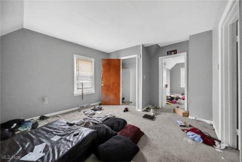 1523 Winchester Avenue Lakewood OH 44107