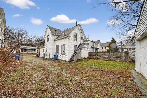 1523 Winchester Avenue Lakewood OH 44107