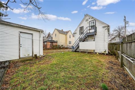 1523 Winchester Avenue Lakewood OH 44107