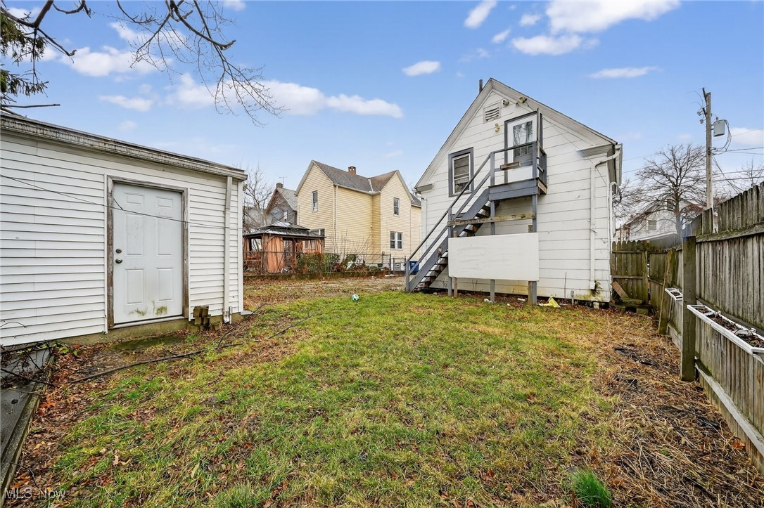 1523 Winchester Avenue Lakewood OH 44107
