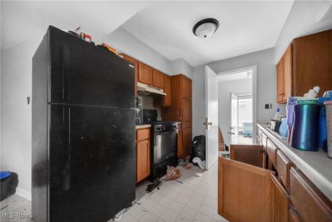 1523 Winchester Avenue Lakewood OH 44107