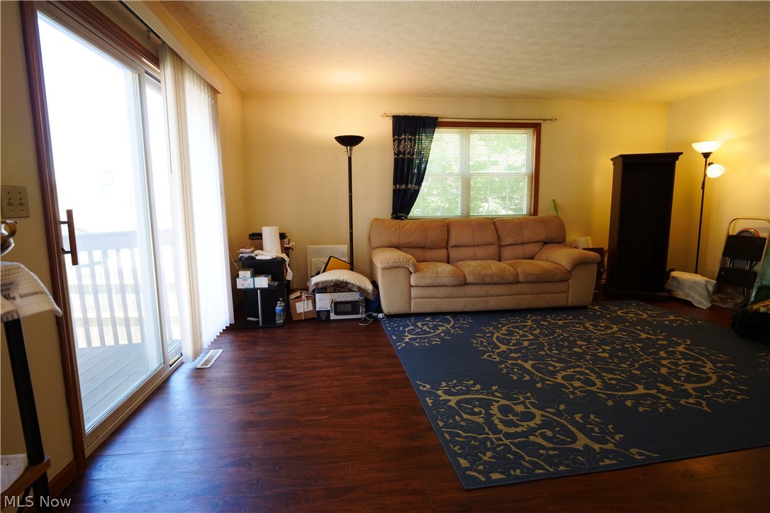4404 W 53rd Street Cleveland OH 44144