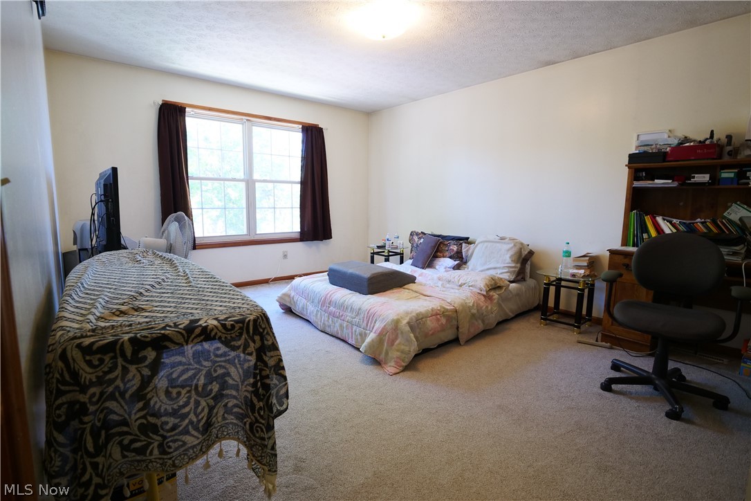4404 W 53rd Street Cleveland OH 44144