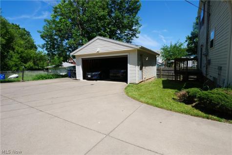 4404 W 53rd Street Cleveland OH 44144