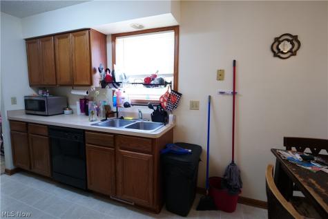 4404 W 53rd Street Cleveland OH 44144