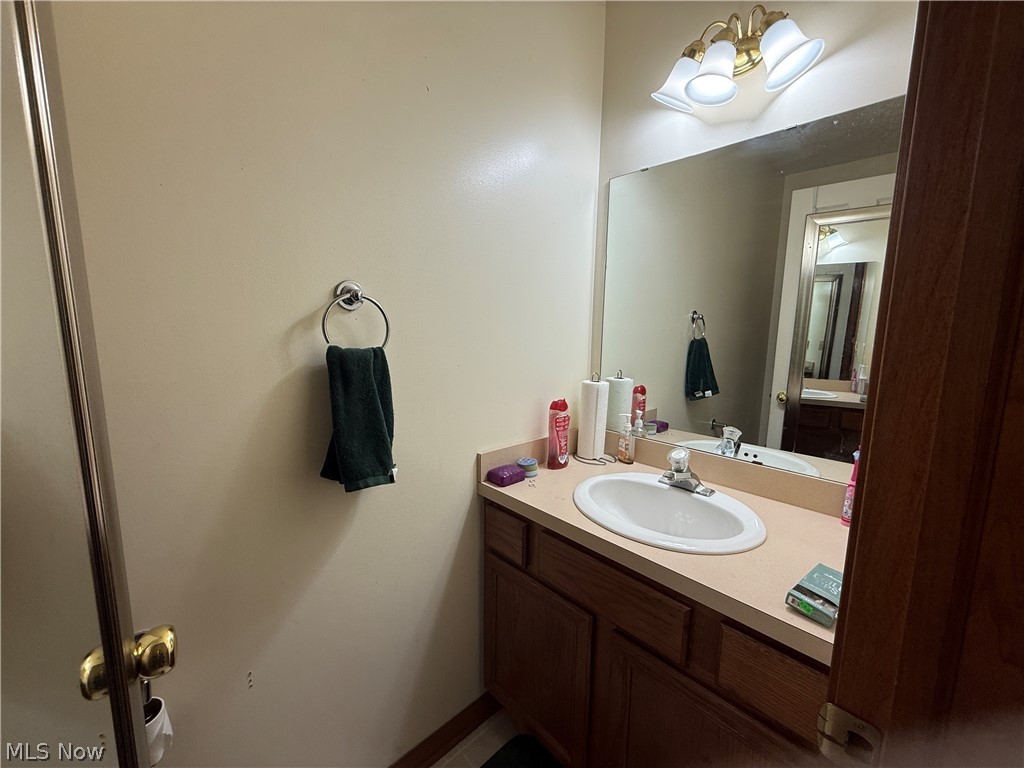 4404 W 53rd Street Cleveland OH 44144