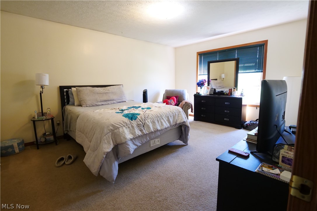 4404 W 53rd Street Cleveland OH 44144