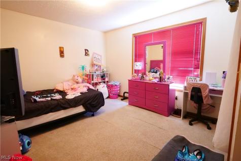 4404 W 53rd Street Cleveland OH 44144
