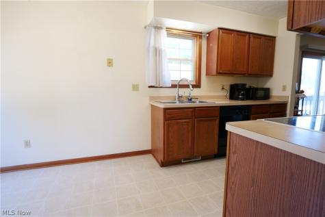 4404 W 53rd Street Cleveland OH 44144