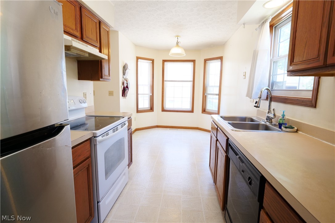 4404 W 53rd Street Cleveland OH 44144